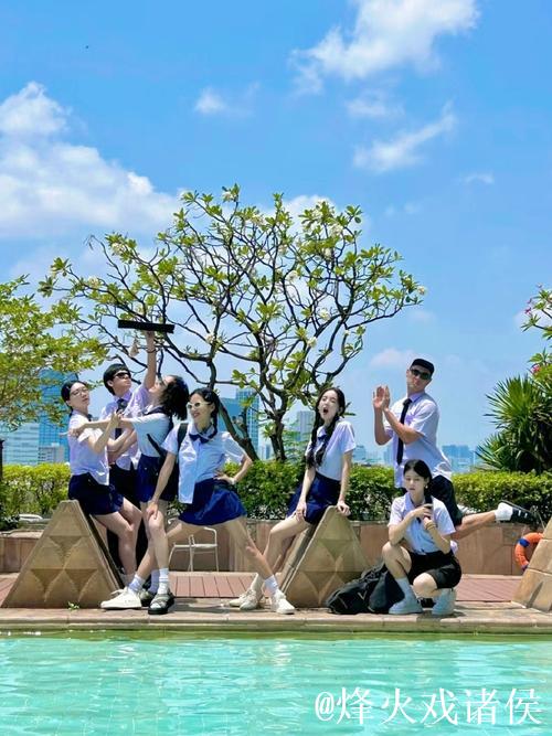 青青草碰撞青春活力盛宴 青青草碰撞青春活力盛宴